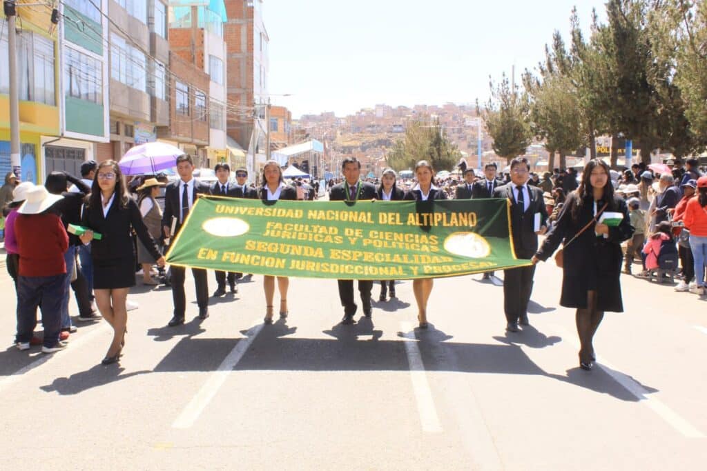 FACULTAD DE CIENCIAS JURÍDICAS Y POLÍTICAS 
SEGUNDA ESPECIALIDAD EN FUNCIÓN JURISDICCIONAL Y PROCESAL